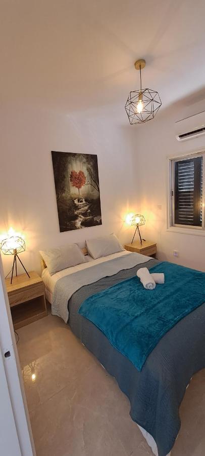 Luxury Apartment In Light House Beach Пафос Экстерьер фото